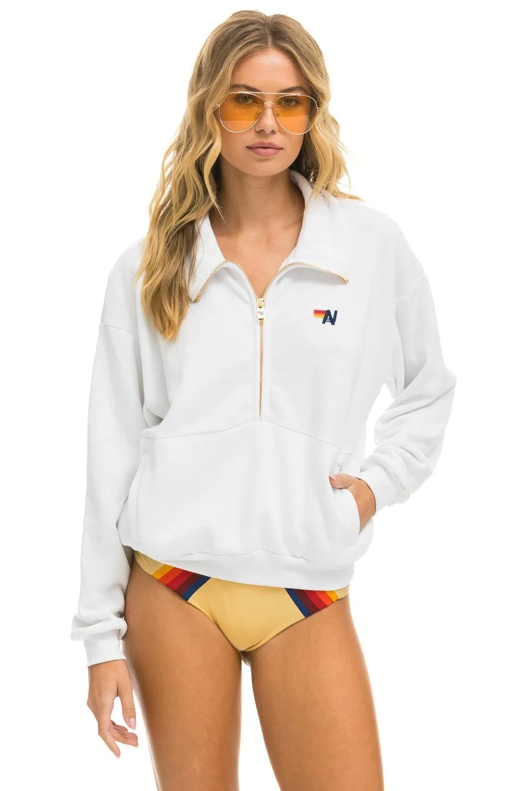 LOGO EMBROIDERY HALF ZIP SWEATSHIRT - WHITE