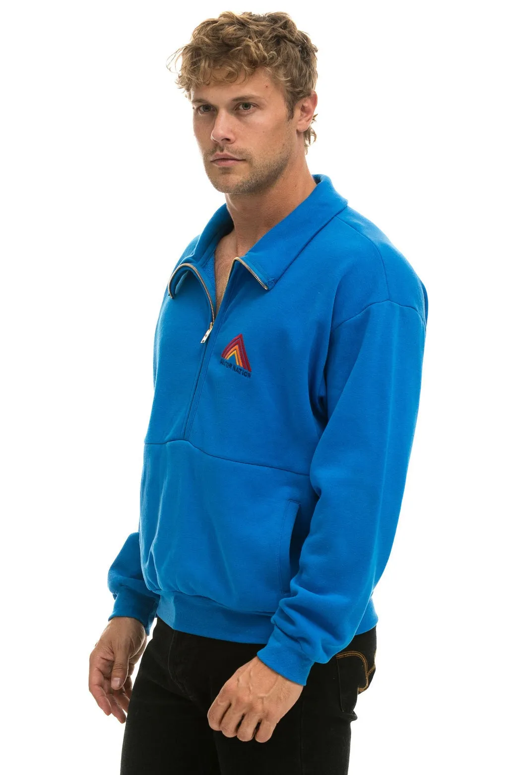 MOUNTAIN EMBROIDERY HALF ZIP SWEATSHIRT - OCEAN